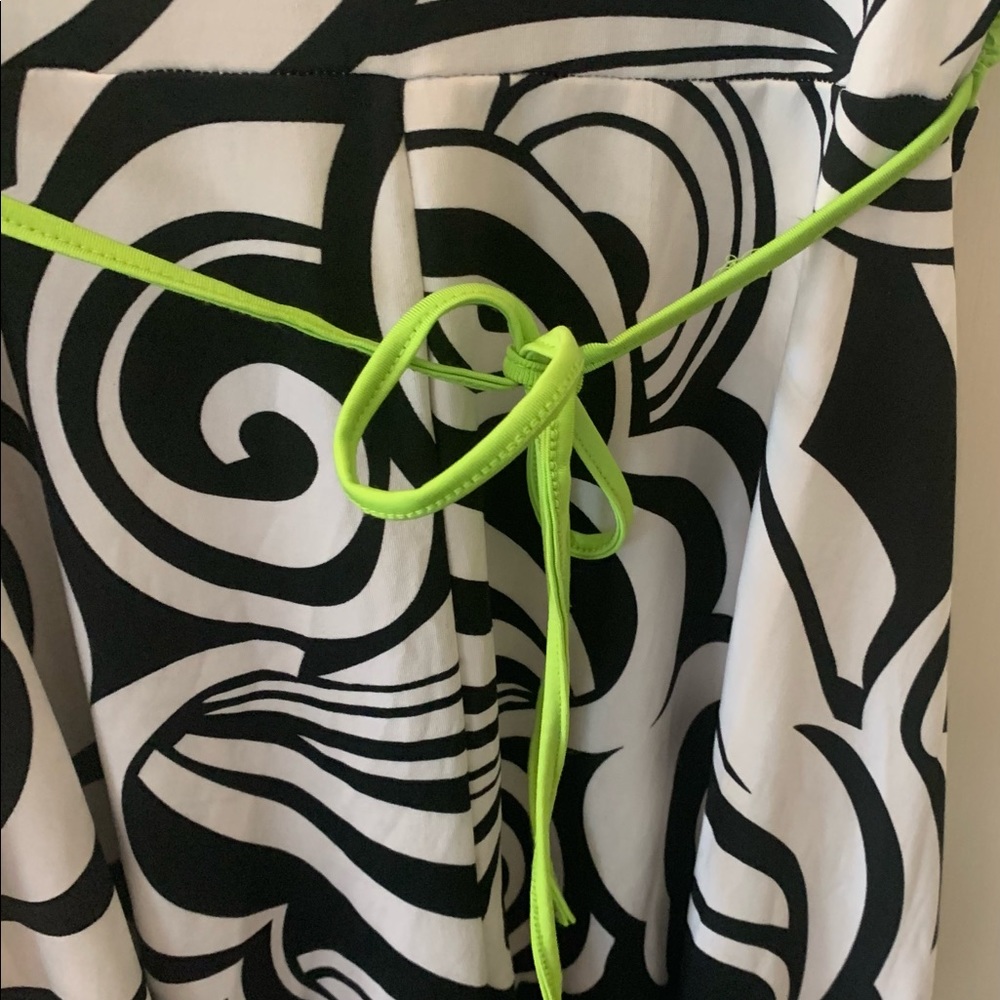 Blue heart dress multiple colors, black green and white.